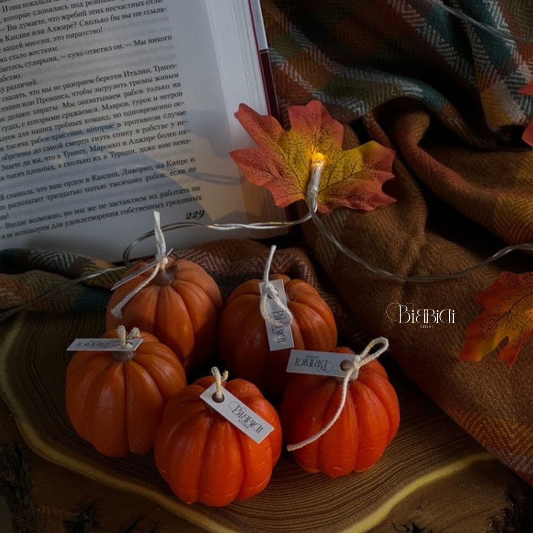 Купить Интерьерная свеча "Тыква" с ароматом печенья. Вид 5