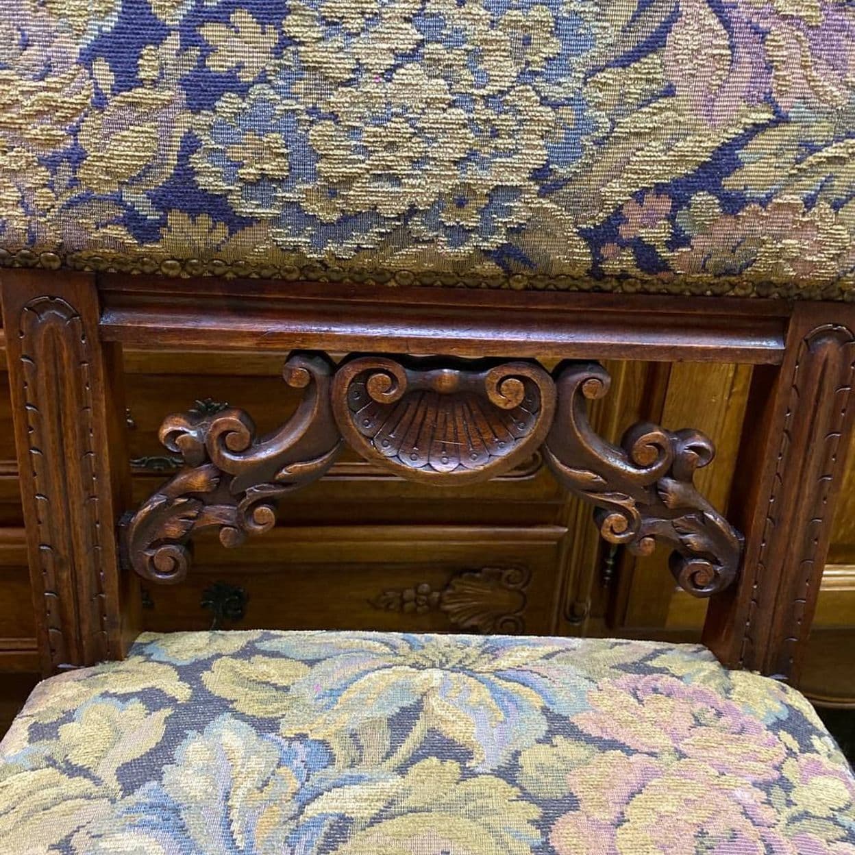 Купить Старинные стулья 5 шт