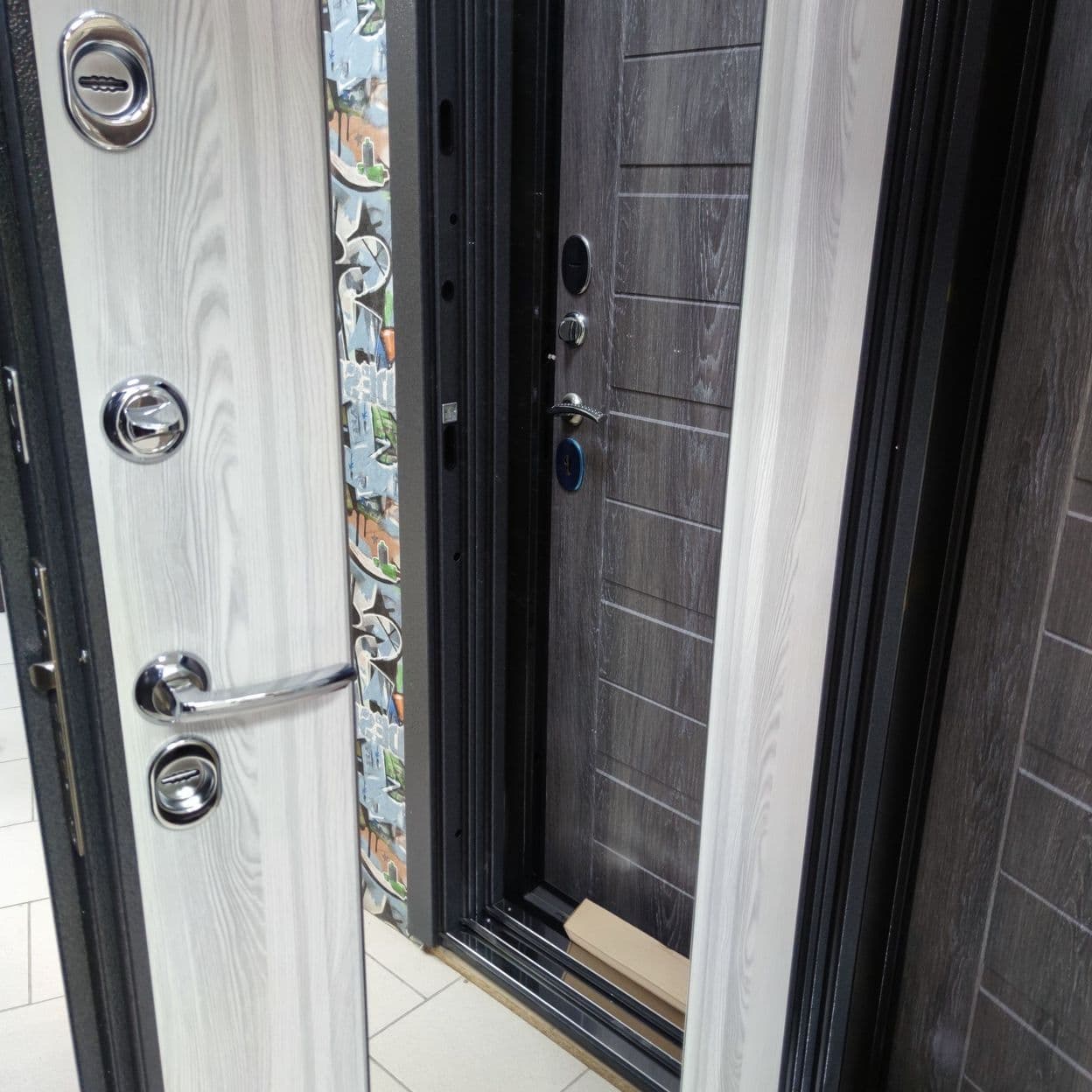 Купить Дверь входная с терморазрывом "СТАНДАРТ MP" с зеркалом, Мастино