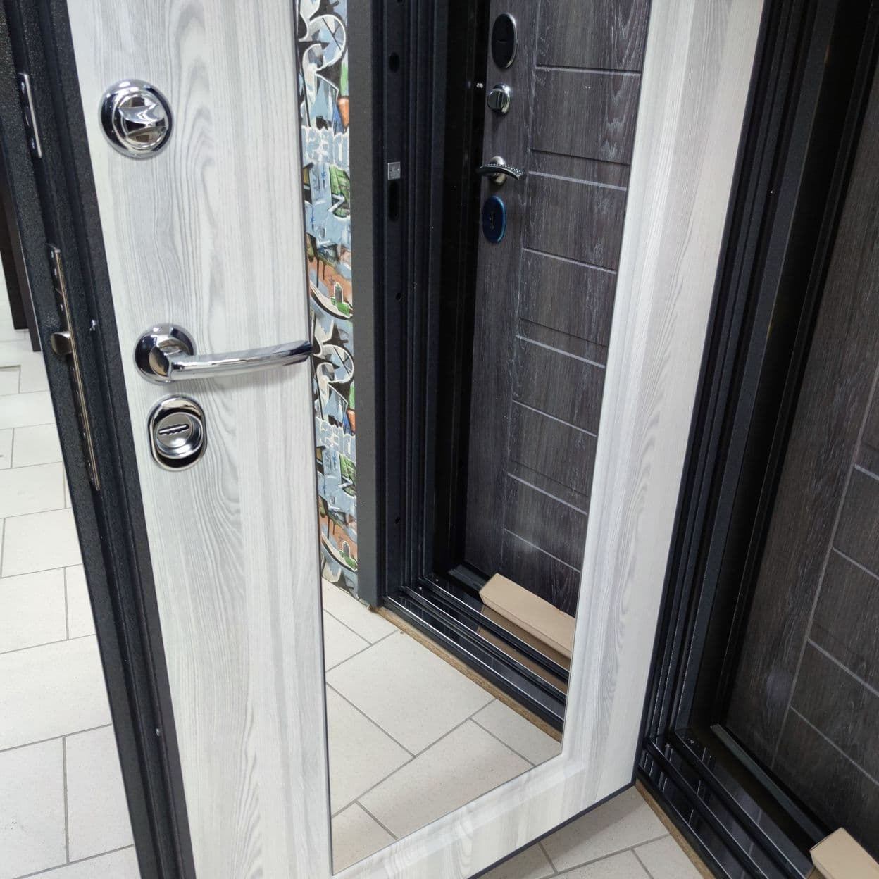 Купить Дверь входная с терморазрывом "СТАНДАРТ MP" с зеркалом, Мастино