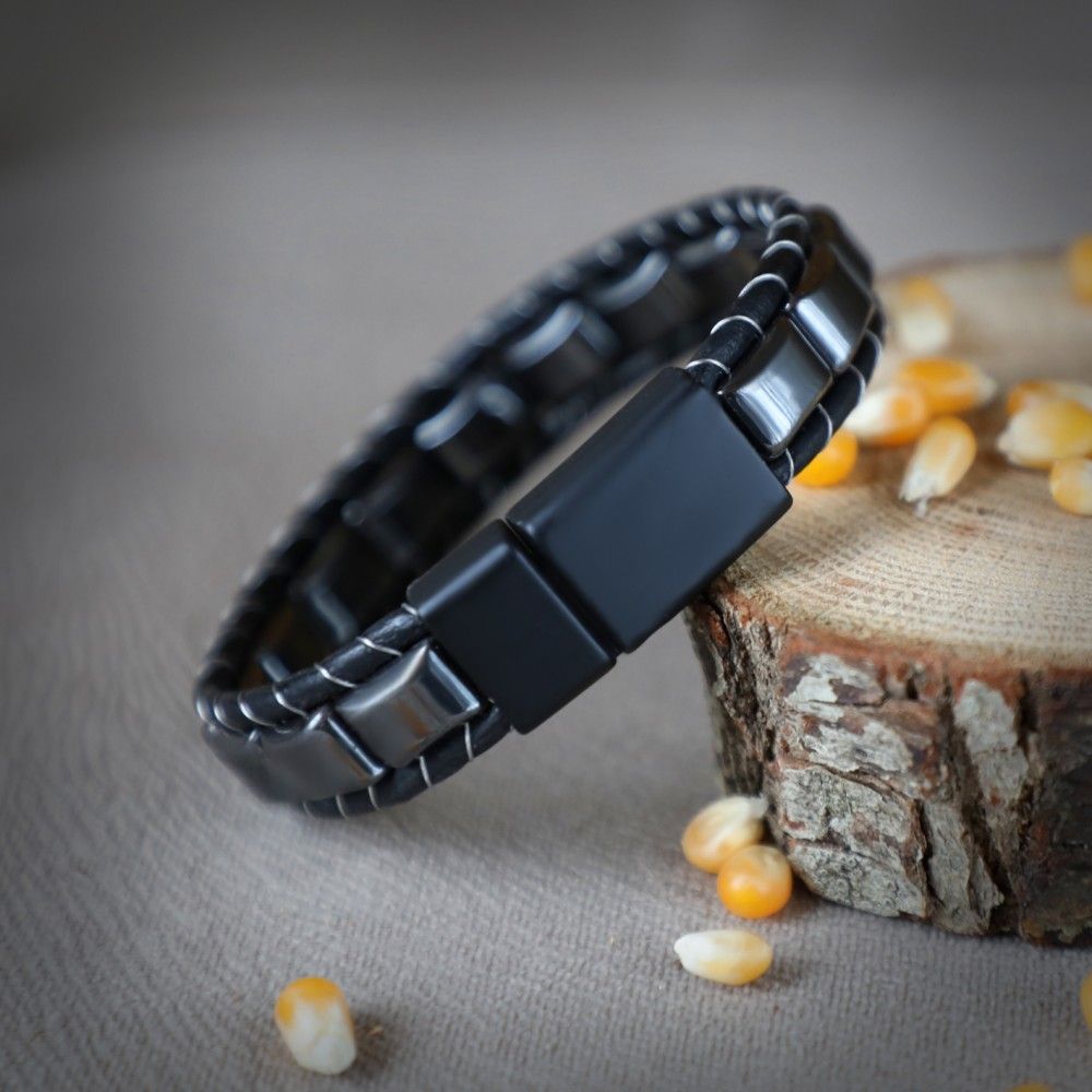 Купить Гематит, кожа, сталь. Браслет мужской / женский кожаный из натуральных камней Гематит (арт. DMBR001)