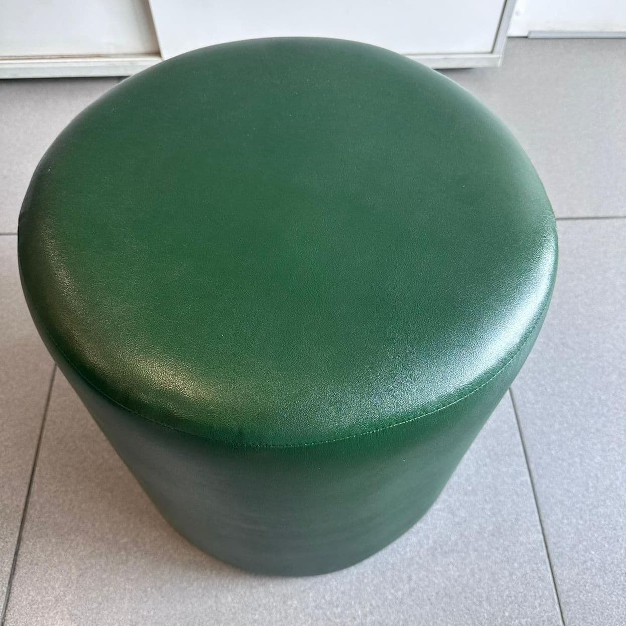 Купить Тёмно-зелёный пуф