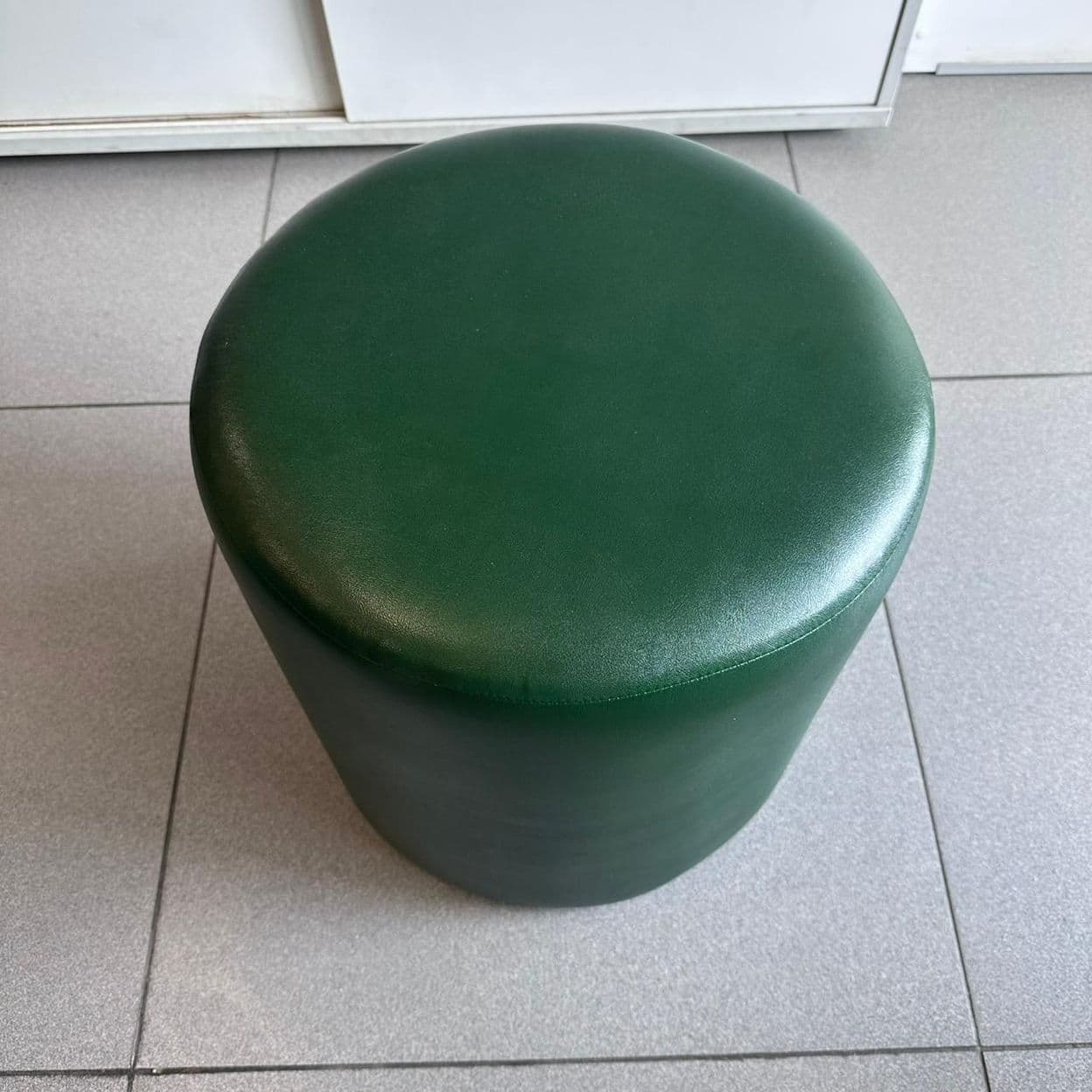 Купить Тёмно-зелёный пуф