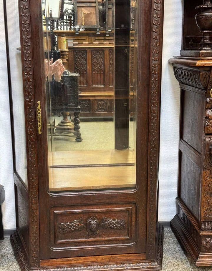Купить Старинная витрина