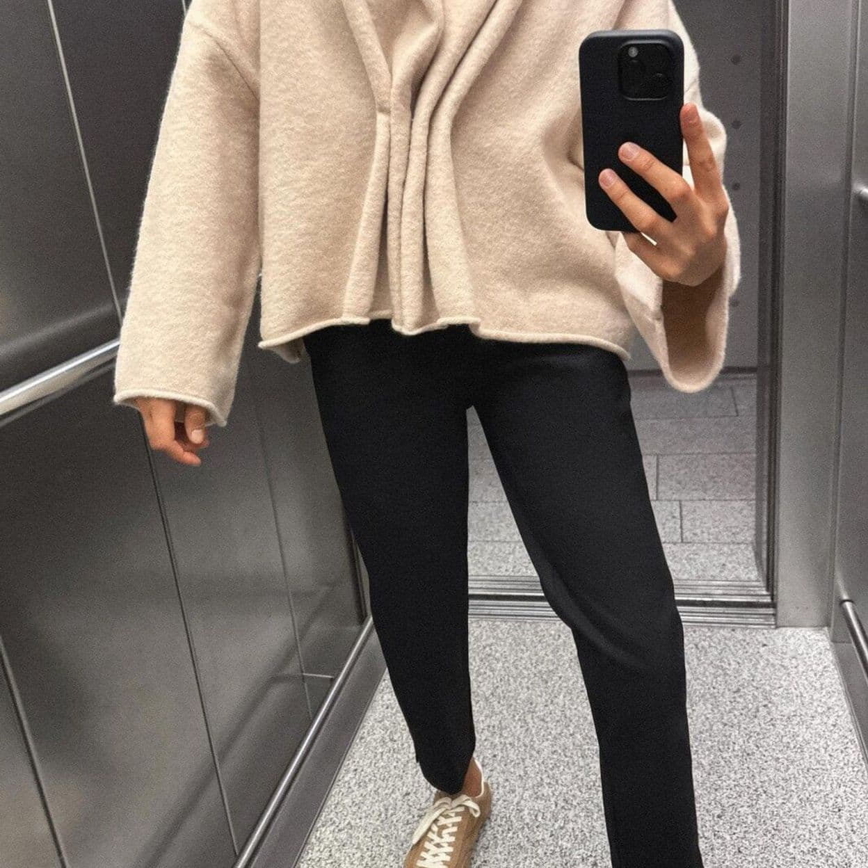 Купить Кардиган с золотистой деталью ZARA