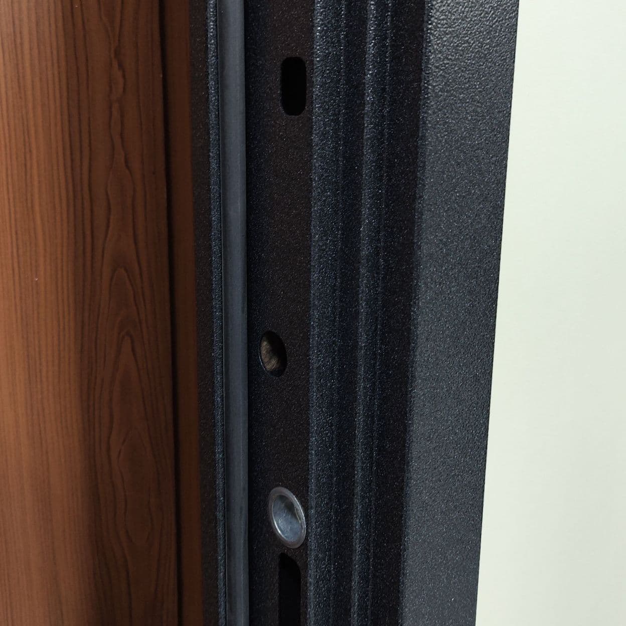 Купить Дверь входная "КОМФОРТ" букле черный, ВДК