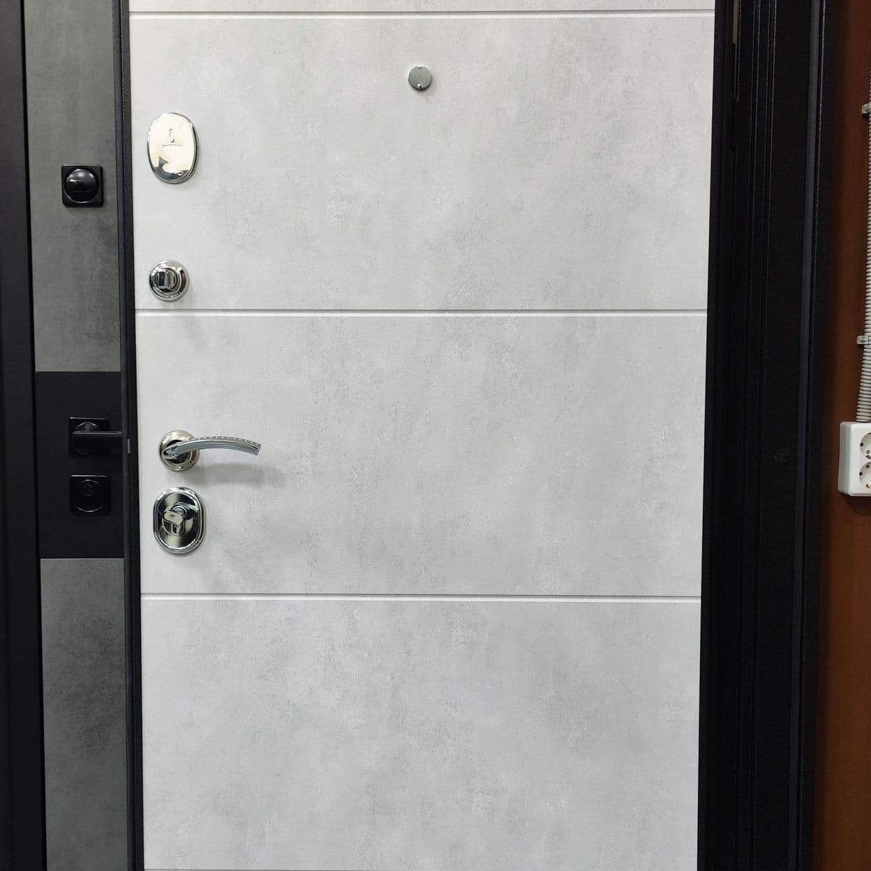 Купить Дверь входная "КОМФОРТ" букле черный, ВДК