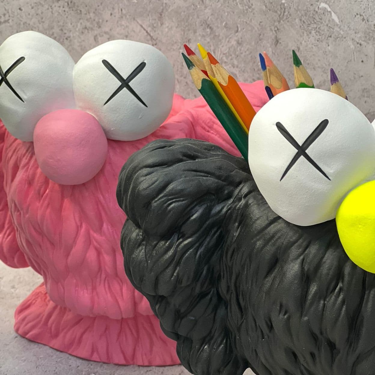 Купить KAWS кашпо