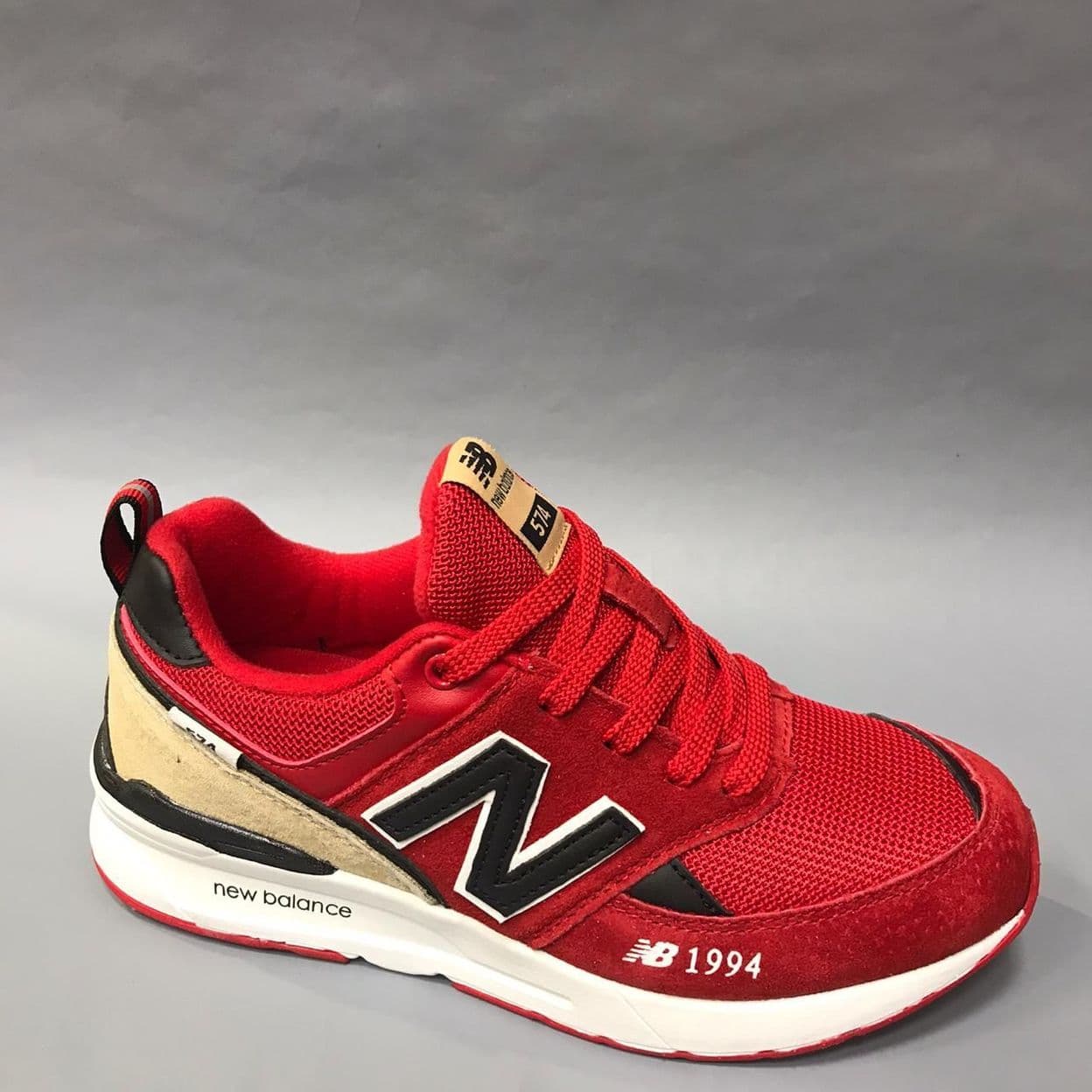 Купить Кожаные кроссовки красные