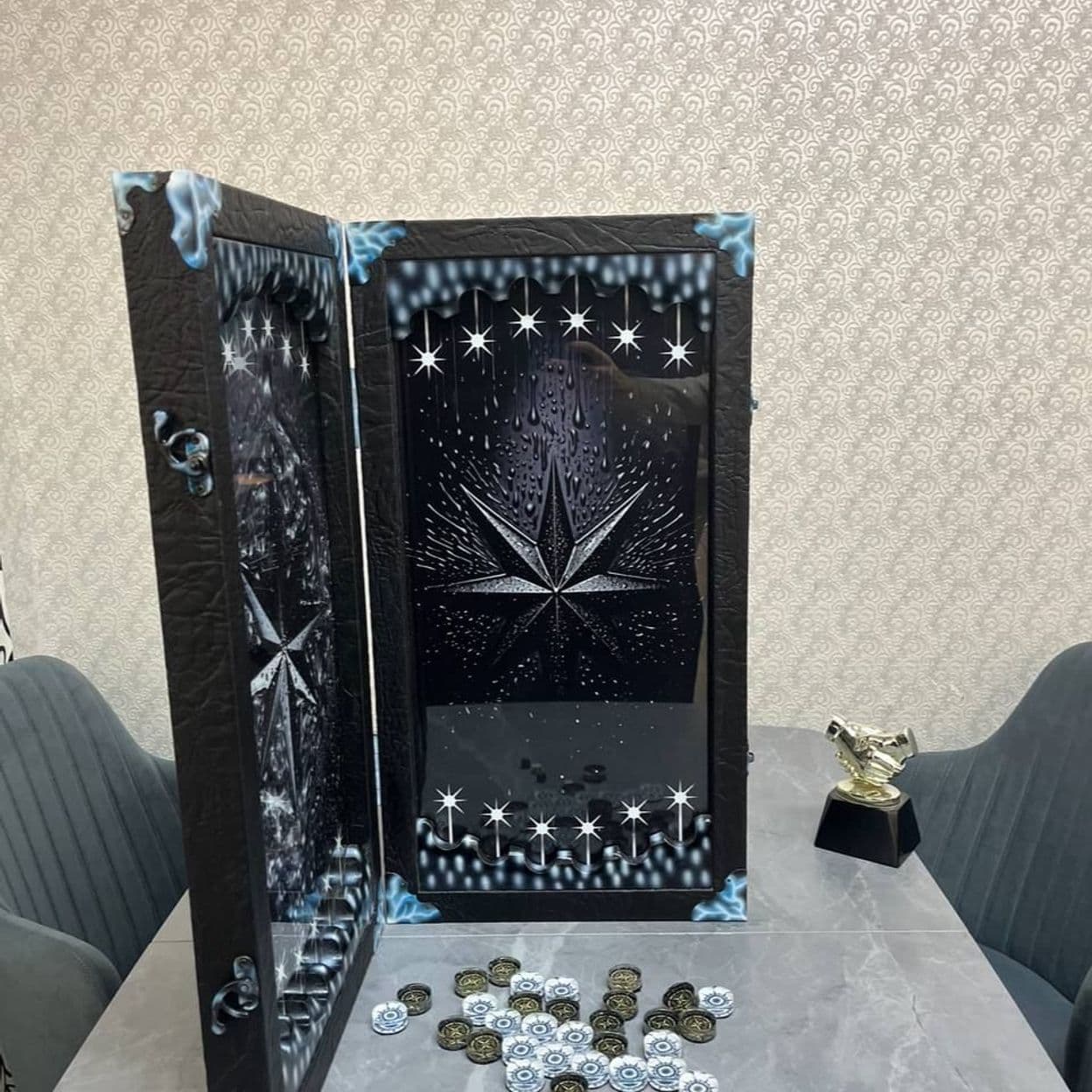 Купить Нарды авторские со стеклом «Компас»