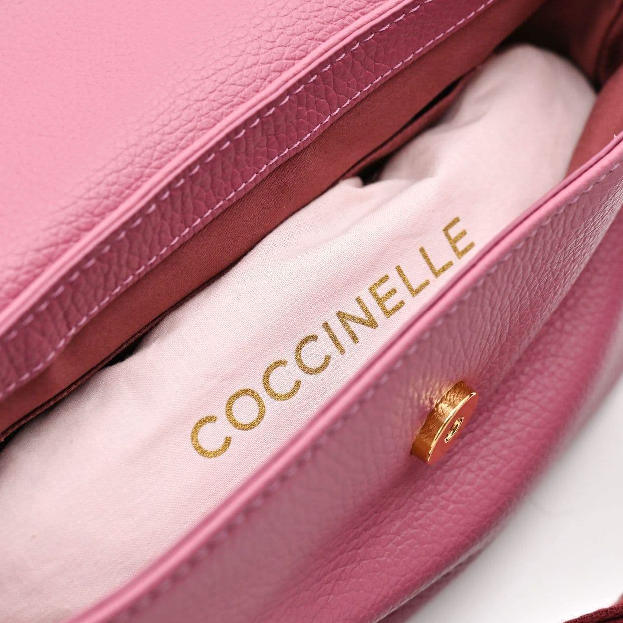 Купить Сумка женская Coccinelle