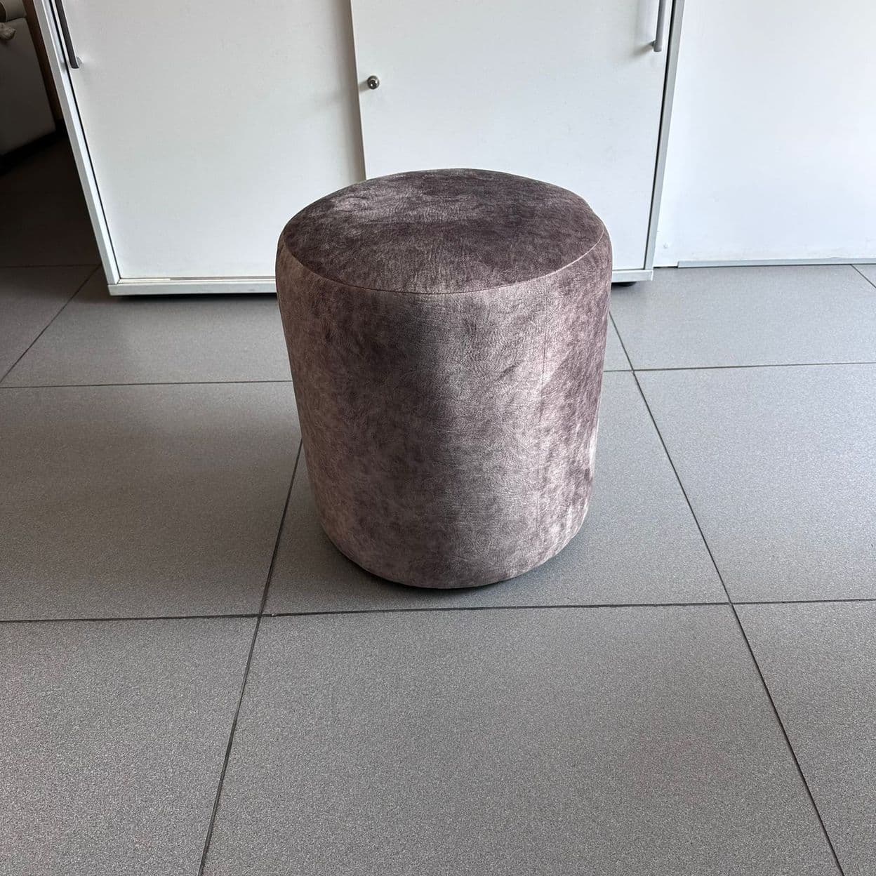 Купить Круглый пуфик велюрный