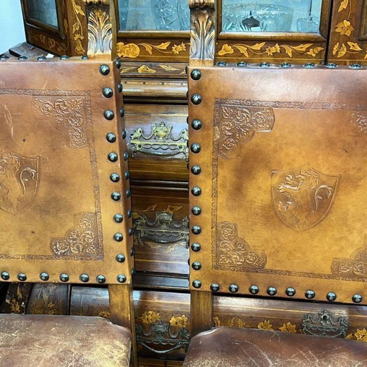 Купить Старинные стулья Ренессанс