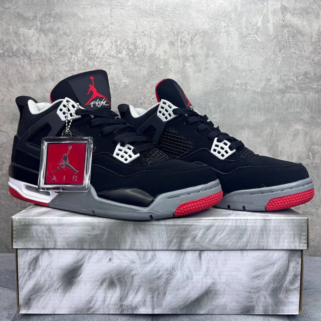 Купить Nike Air Jordan 4 Retro Bred