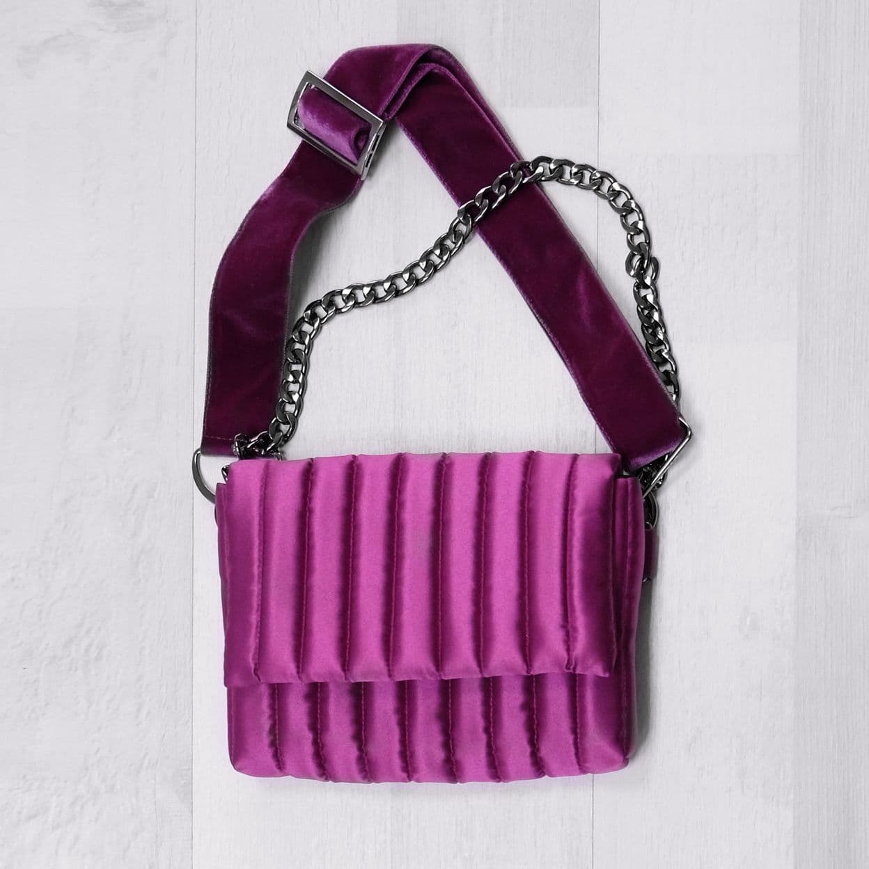 Купить Сумка стеганая AGLAIS в оттенке «Малиновая роза»