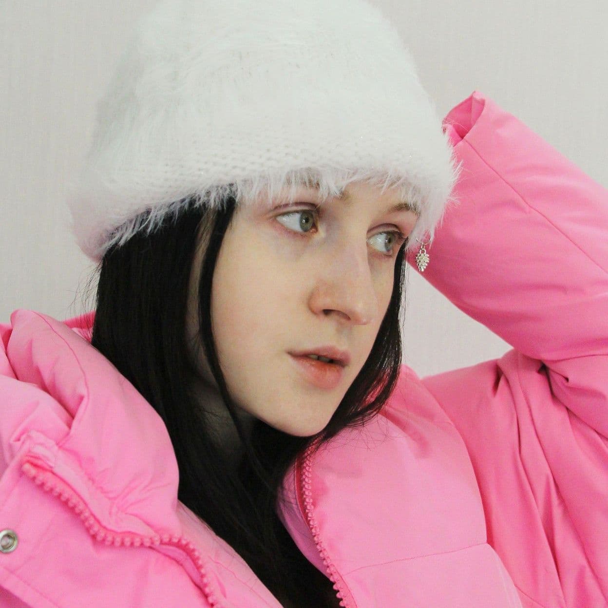 Купить Шапка с пипкой белая Коллекция "White Room"