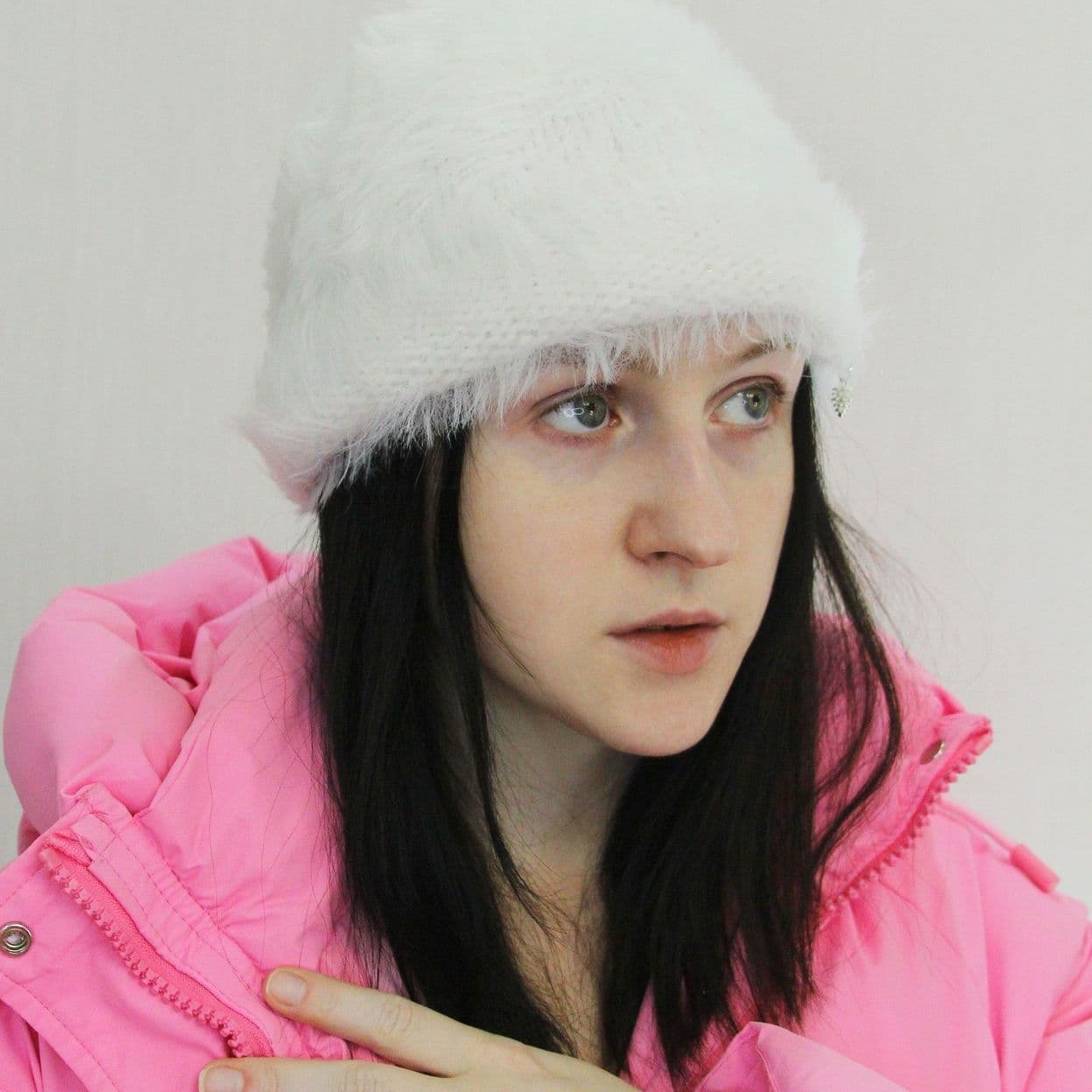 Купить Шапка с пипкой белая Коллекция "White Room"