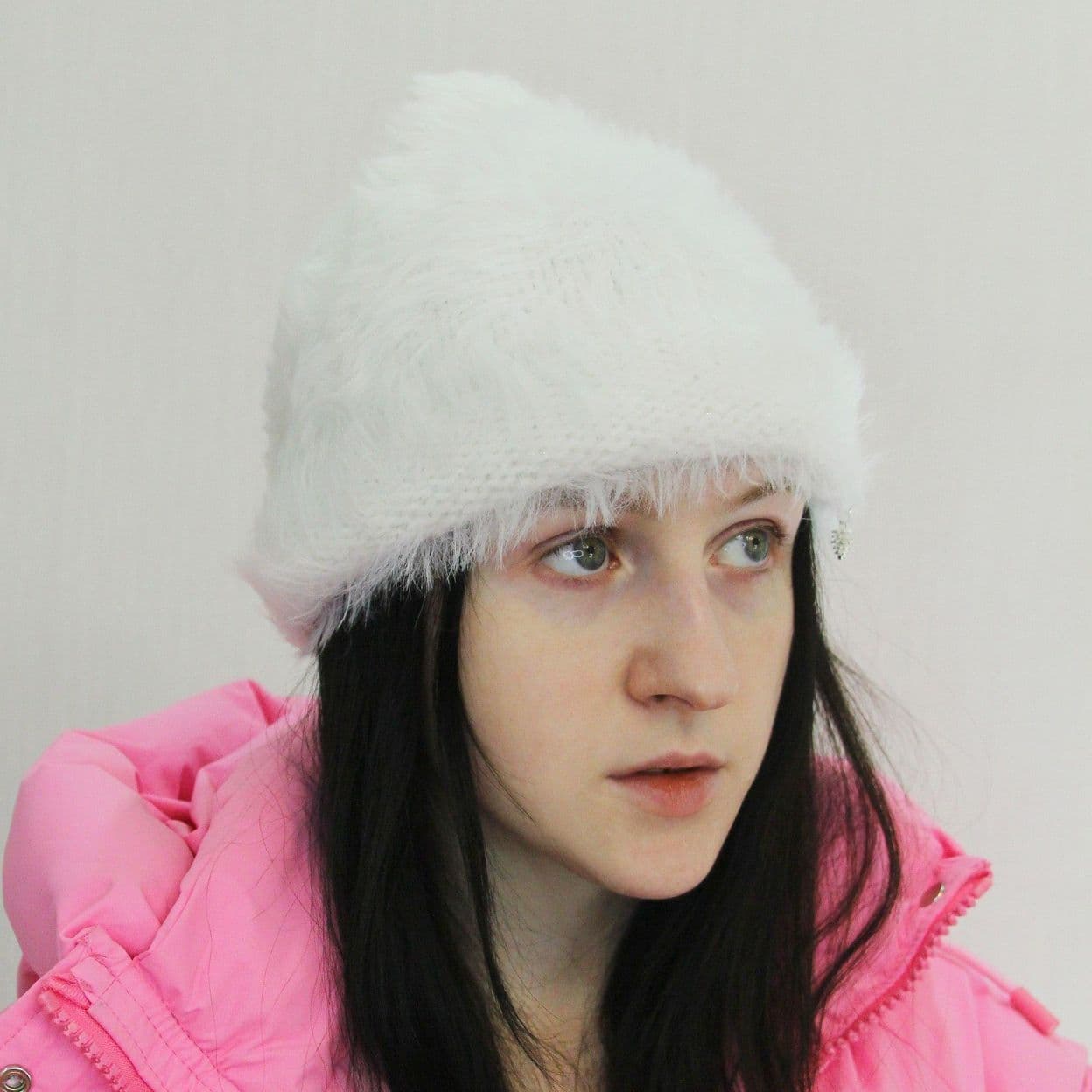 Купить Шапка с пипкой белая Коллекция "White Room"