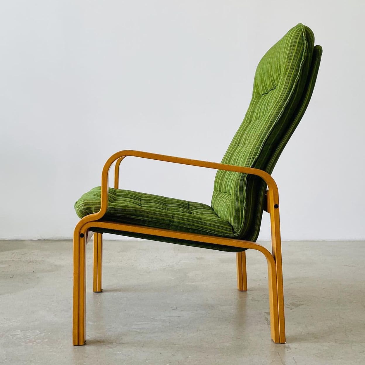 Купить Пара винтажных деревянных кресел