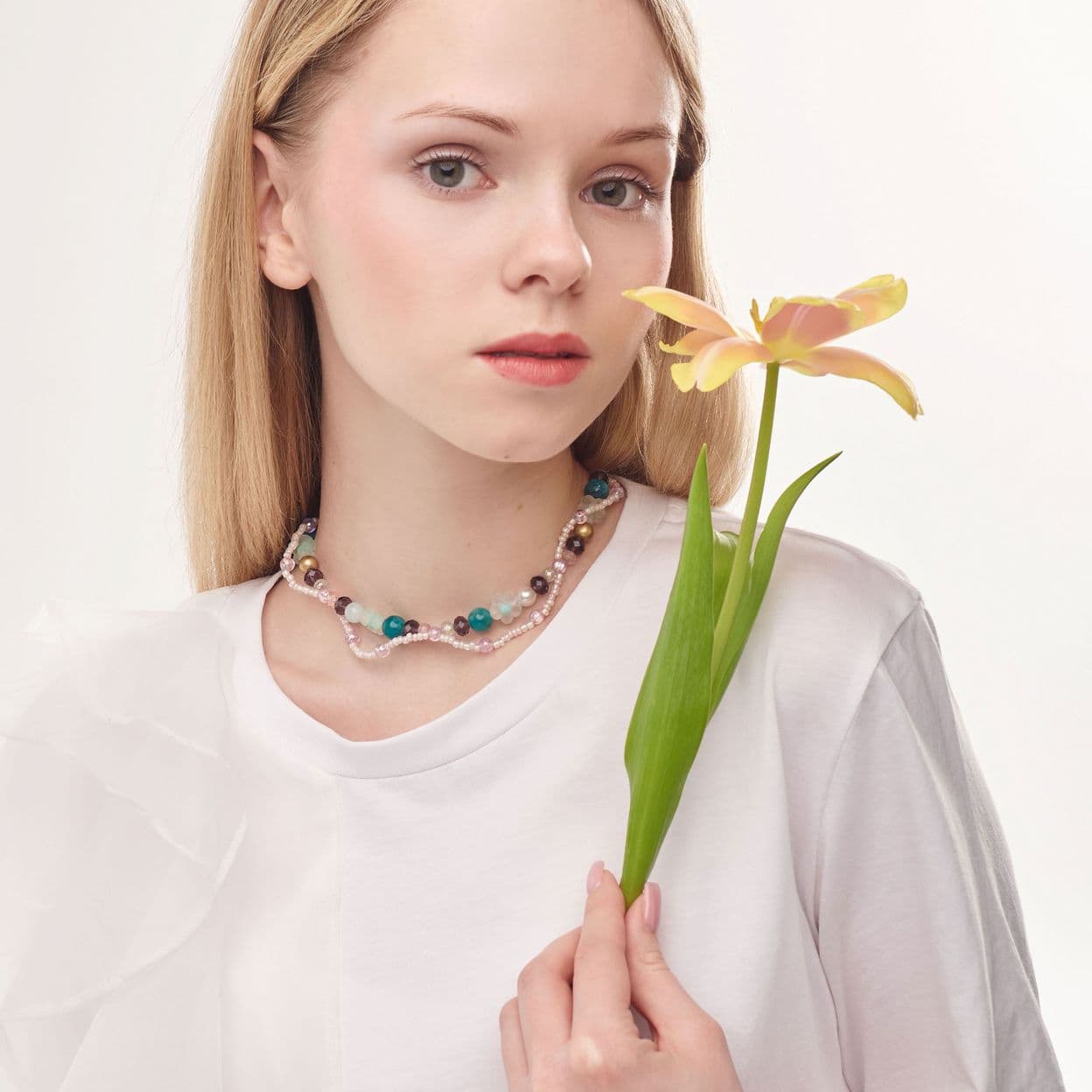 Купить Электронный журнал RAAMAT Magazine April 2025 Teen&Kids Edition Issue 3