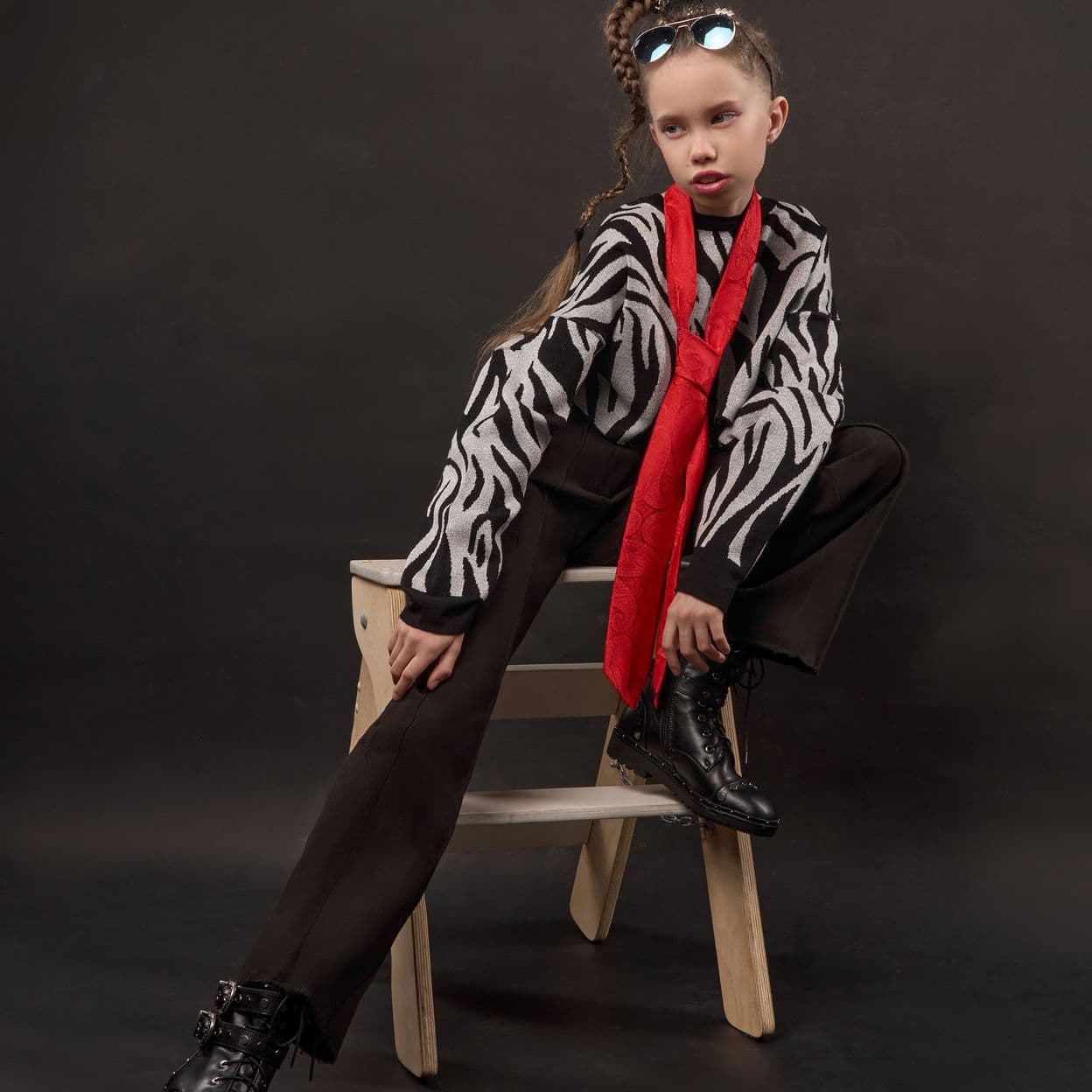 Купить Электронный журнал RAAMAT Magazine April 2025 Teen&Kids Edition Issue 3