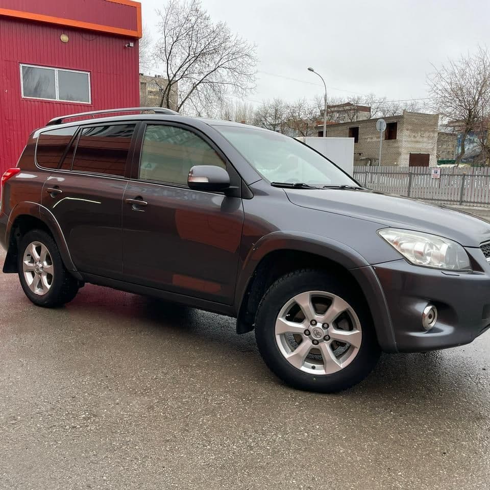 Купить Toyota Rav4  АКПП 2.4, 4*4 Long