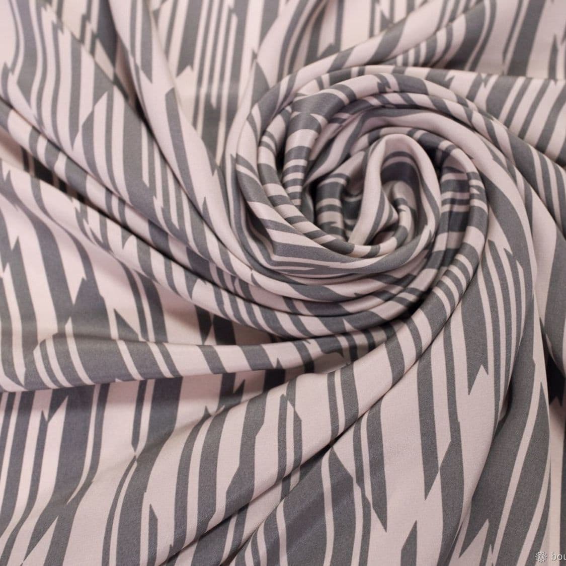 Купить великолепный натуральный шёлк , линия Missoni.