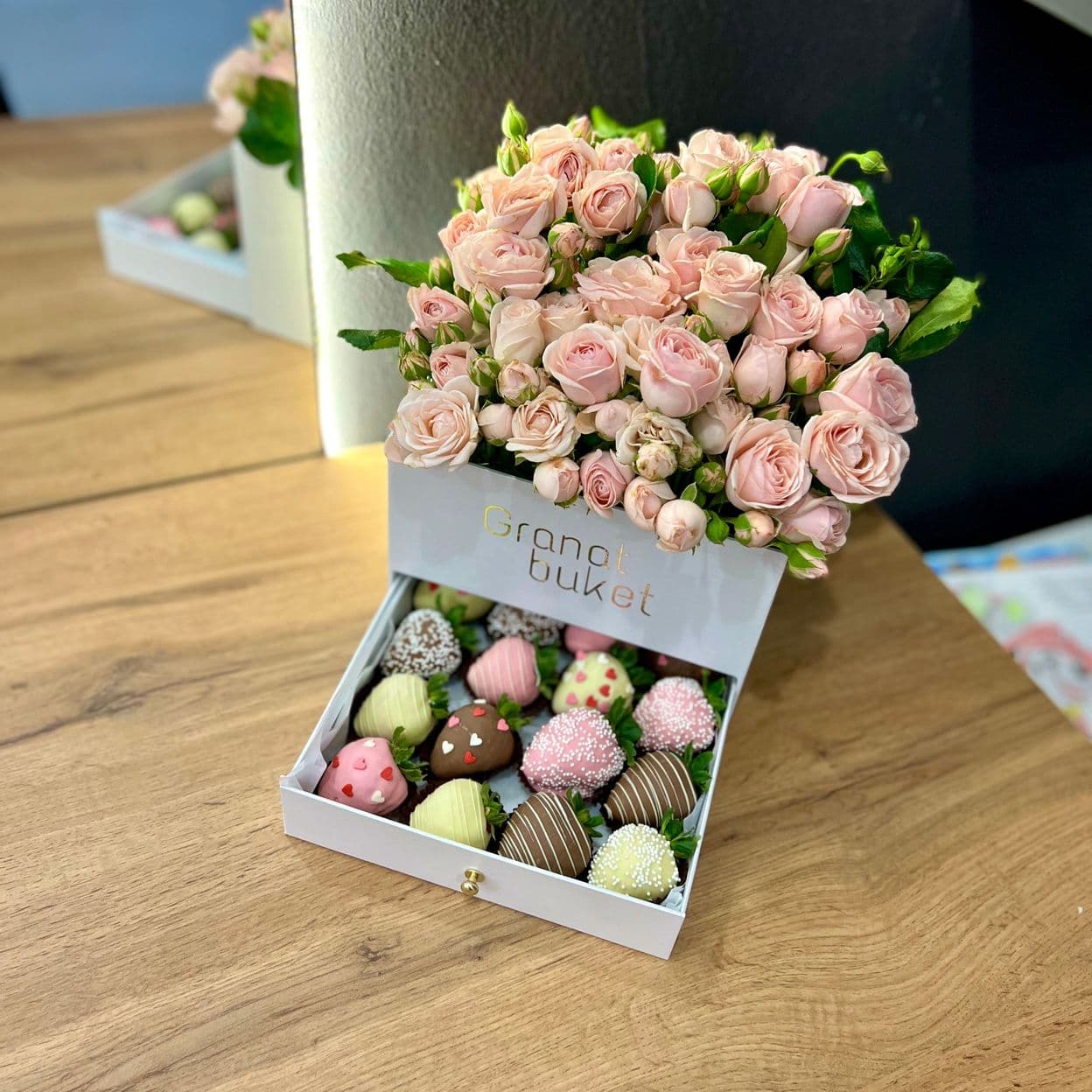 Купить Шкатулка с клубникой "Воздух"