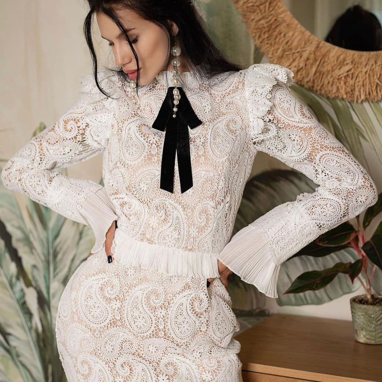 Купить Кружевное платье миди