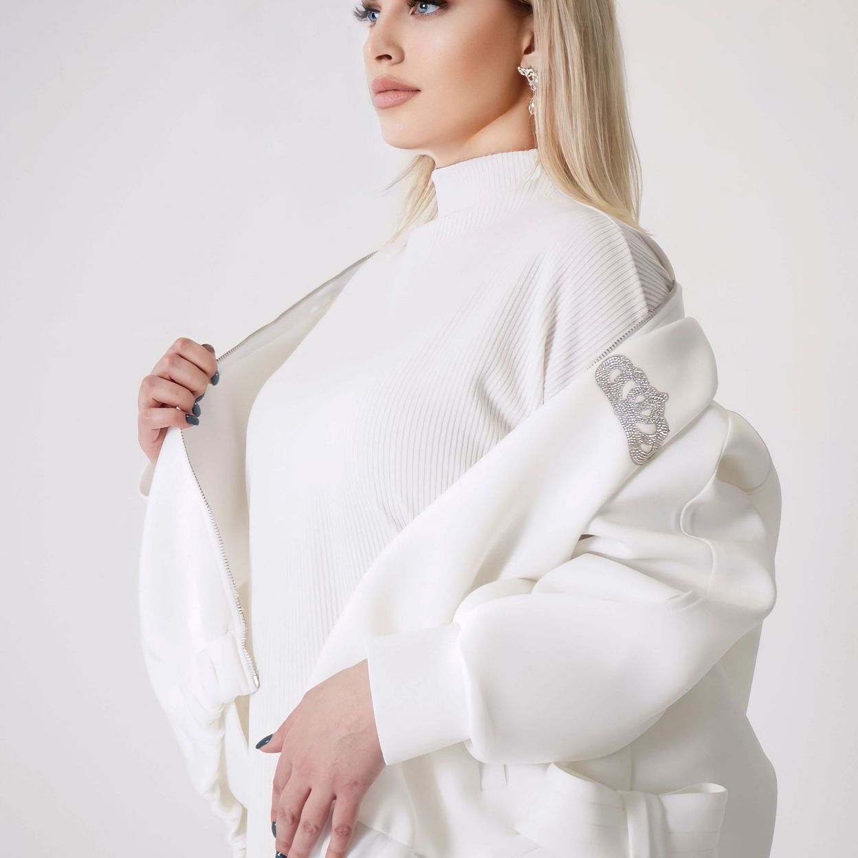 Купить Бомбер. Бантики.