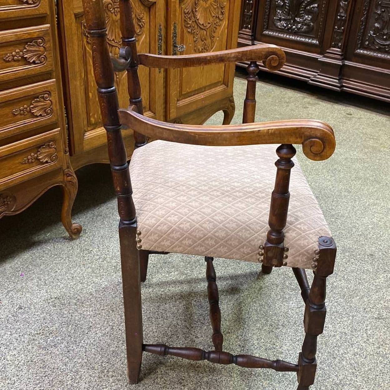 Купить Старинный стул