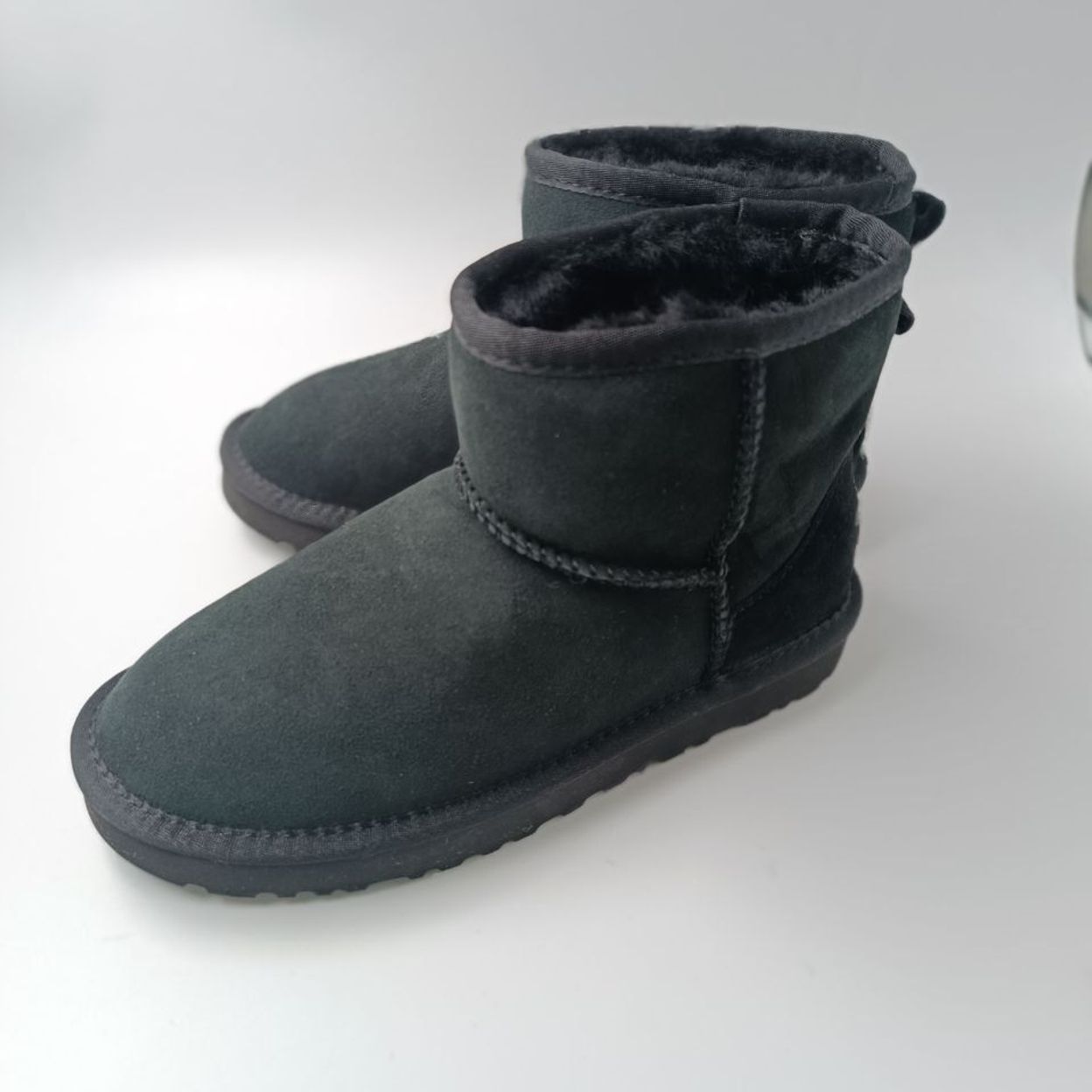 Купить UGG Classic Mini Black