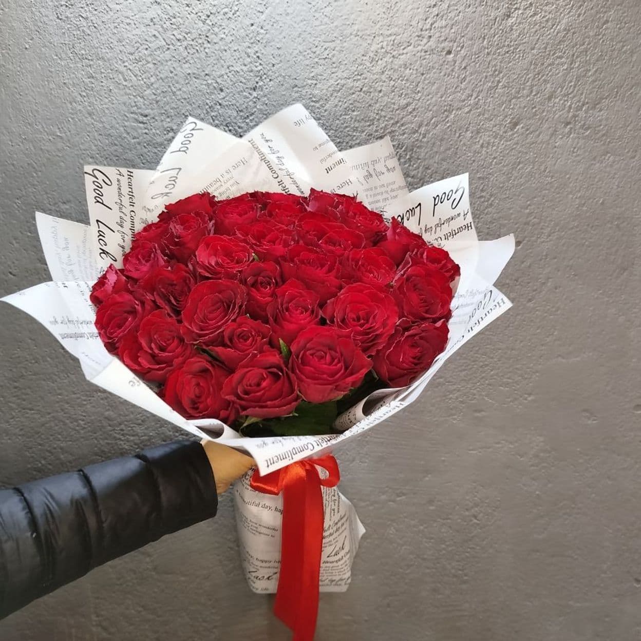 Купить Мадам рэд (кения) роза 40 см. - 21 шт.