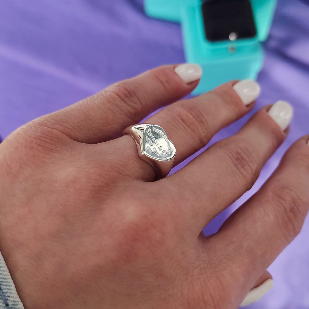 Купить Кольцо Tiffany сердце печатка серебряное