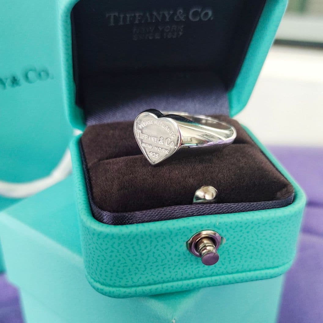 Купить Кольцо Tiffany сердце печатка серебряное Акция