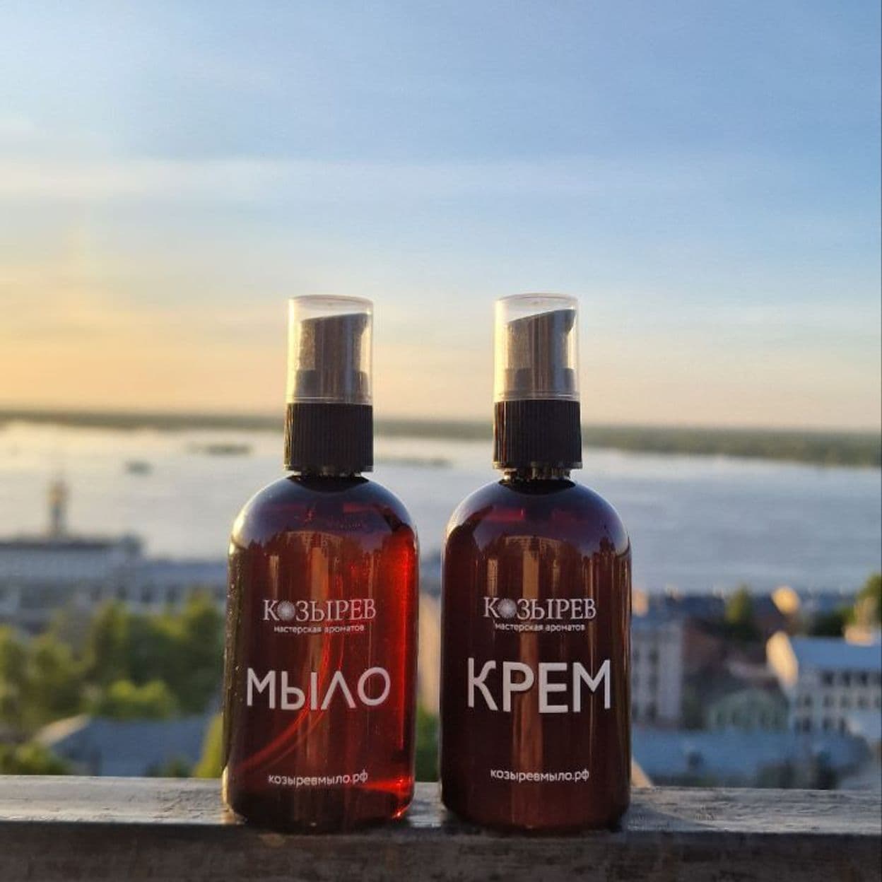 Купить НАБОР (Мыло парфюмированное + крем) в пластиковом флаконе 100 мл