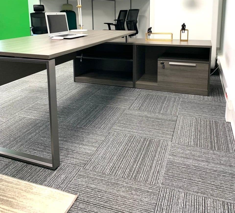 Купить Стол руководителя 2260*1800*750мм с опорной тумбой