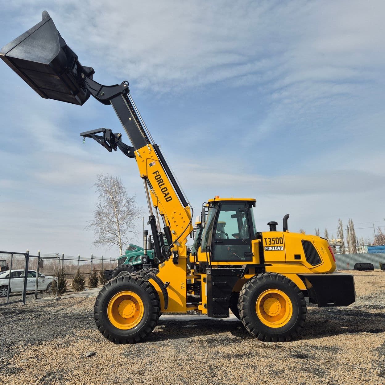 Купить Телескопический колесный погрузчик FORLOAD T3500