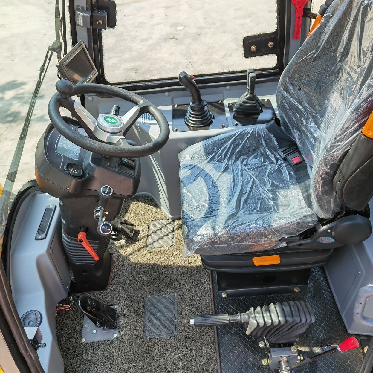 Купить Телескопический колесный погрузчик FORLOAD T3500