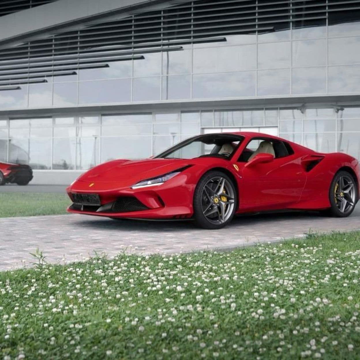 Купить Ferrari F8