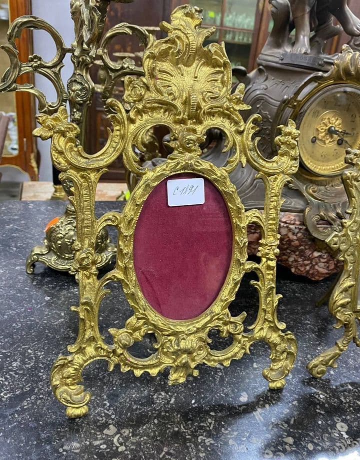 Купить Старинные бронзовые рамки