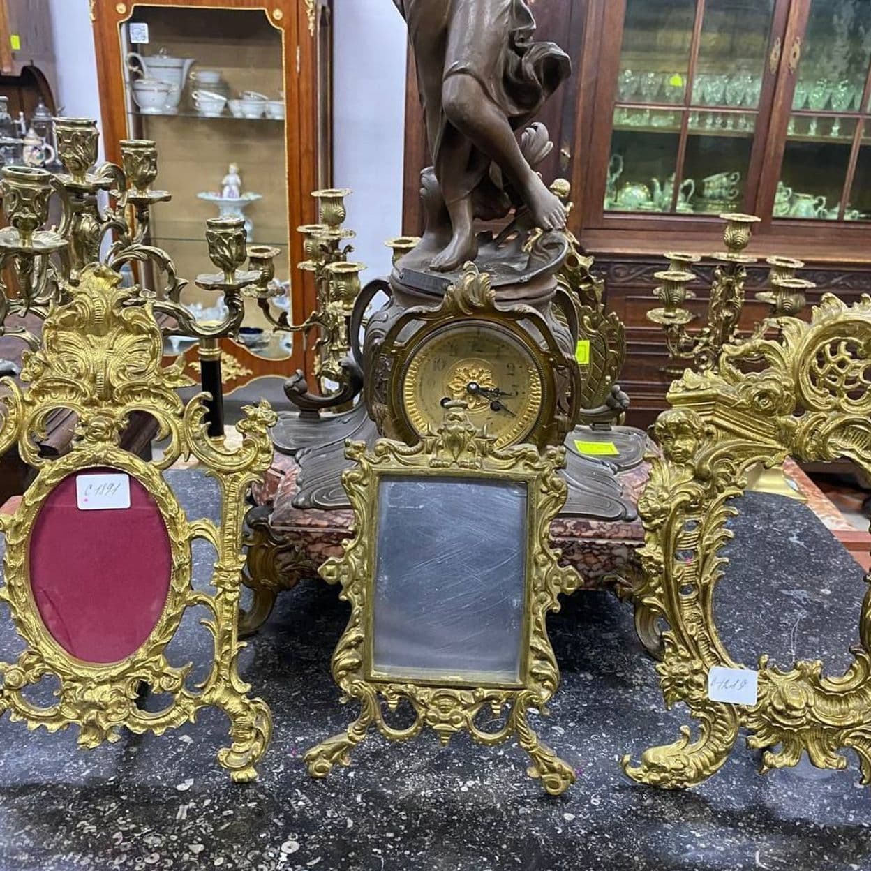 Купить Старинные бронзовые рамки