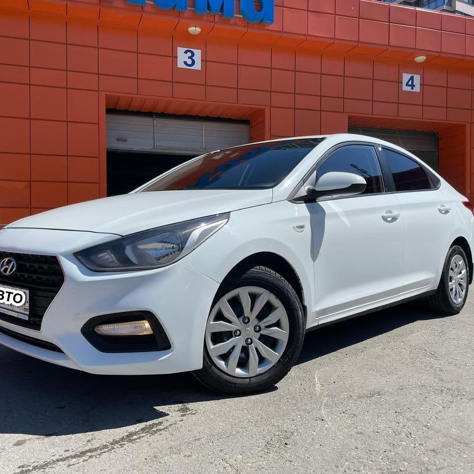 Купить Hyundai Solaris 1.6 АКПП