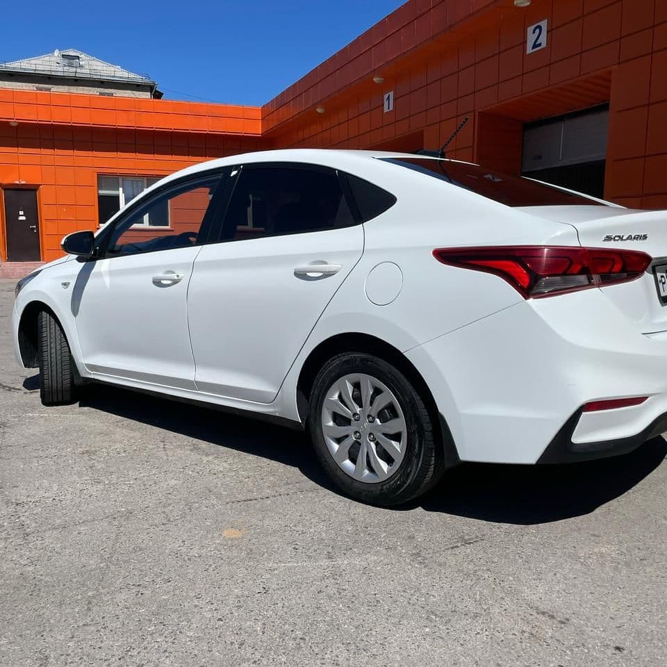 Купить Hyundai Solaris 1.6 АКПП