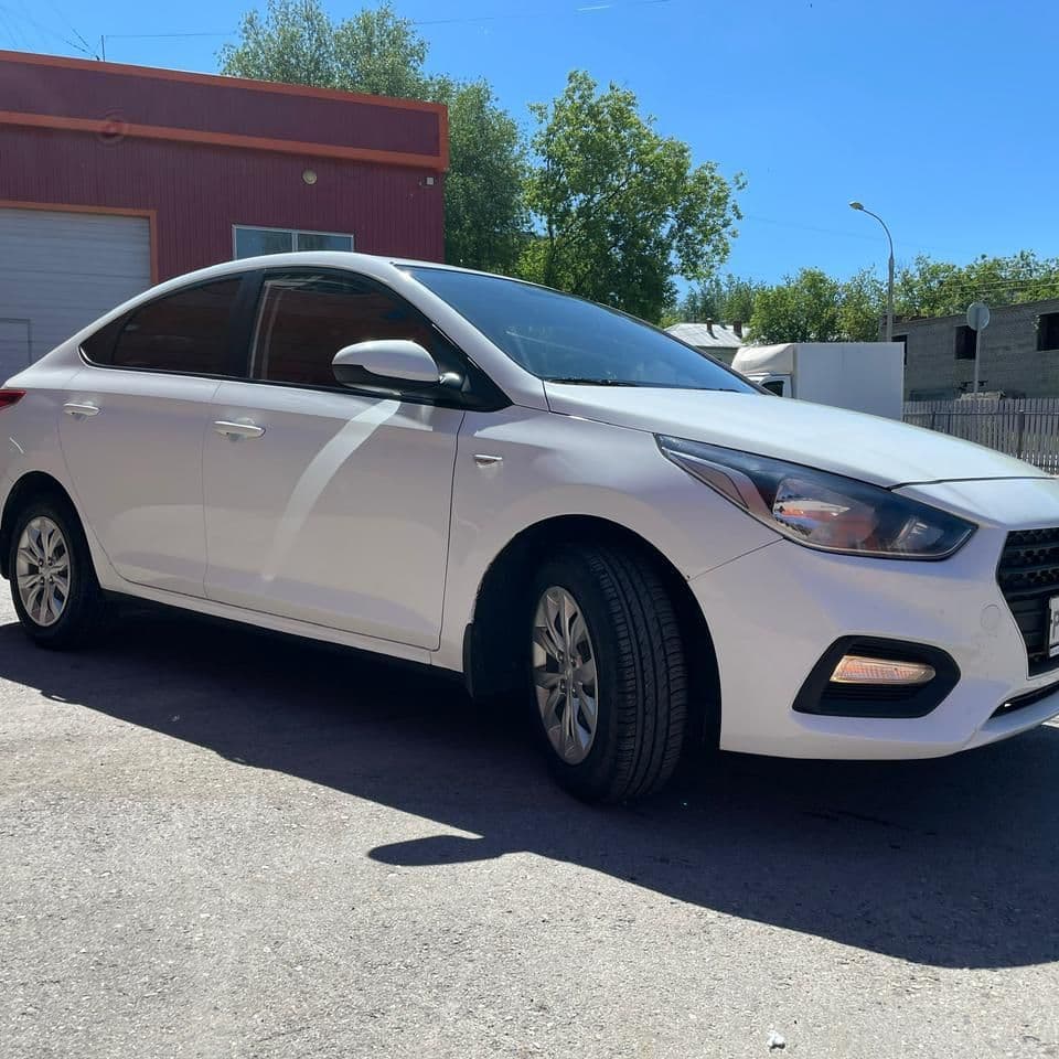 Купить Hyundai Solaris 1.6 АКПП