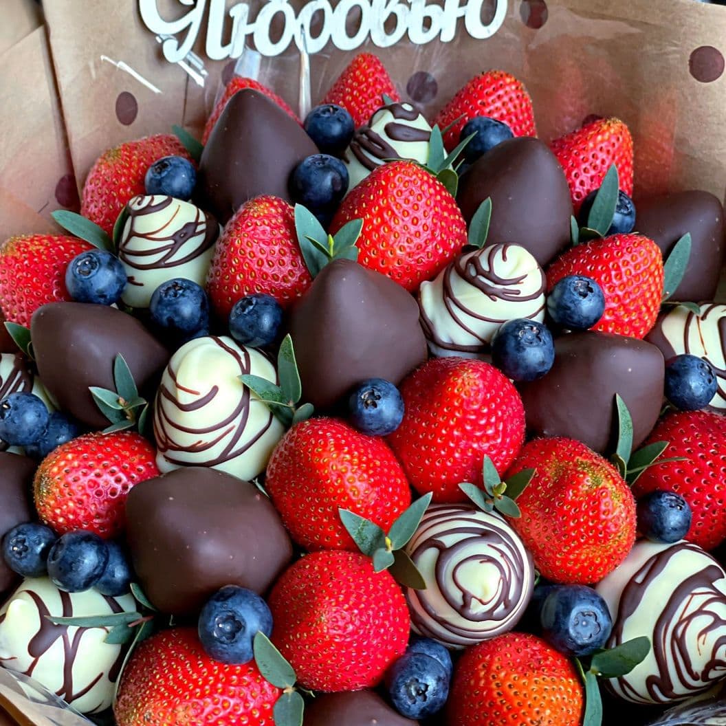 Купить Букет из клубники в шоколаде арт. 411