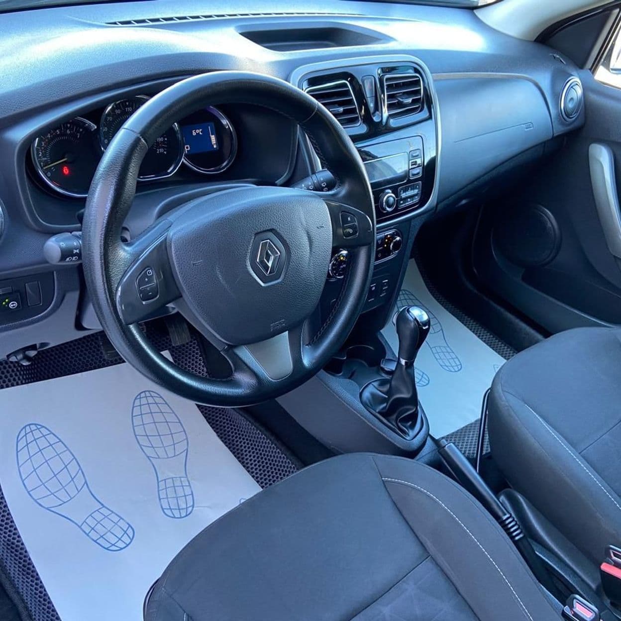 Купить Renault Sandero Stepway 1.6 AT, 2018, 119 000 км