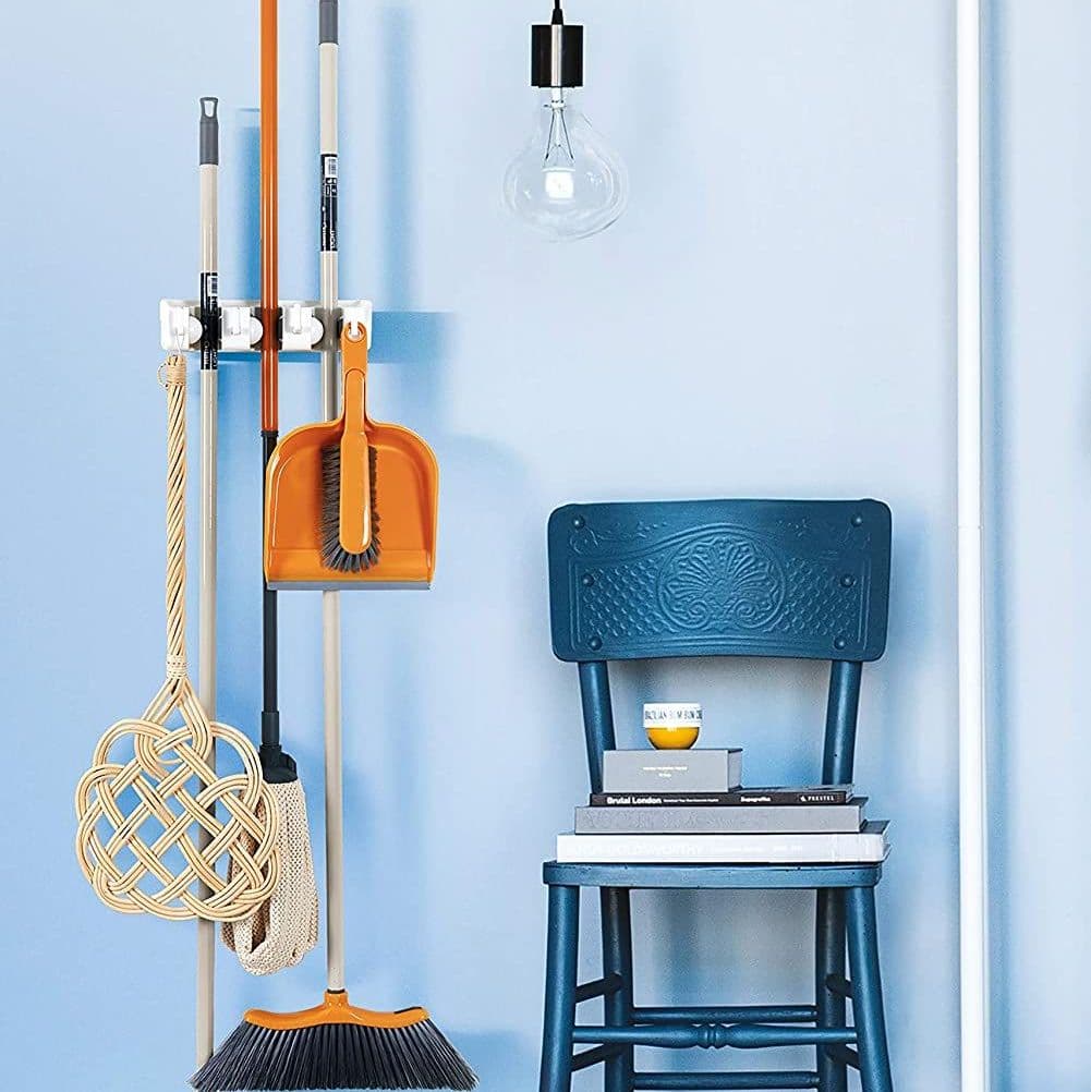 Купить Держатель настенный для щеток и хозяйственного инвентаря