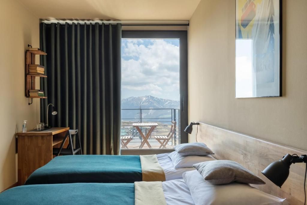 Купить УВЛЕКАТЕЛЬНЫЙ ЙОГА-ТУР В ГРУЗИЮ, 1-8 ЯНВАРЯ 2025