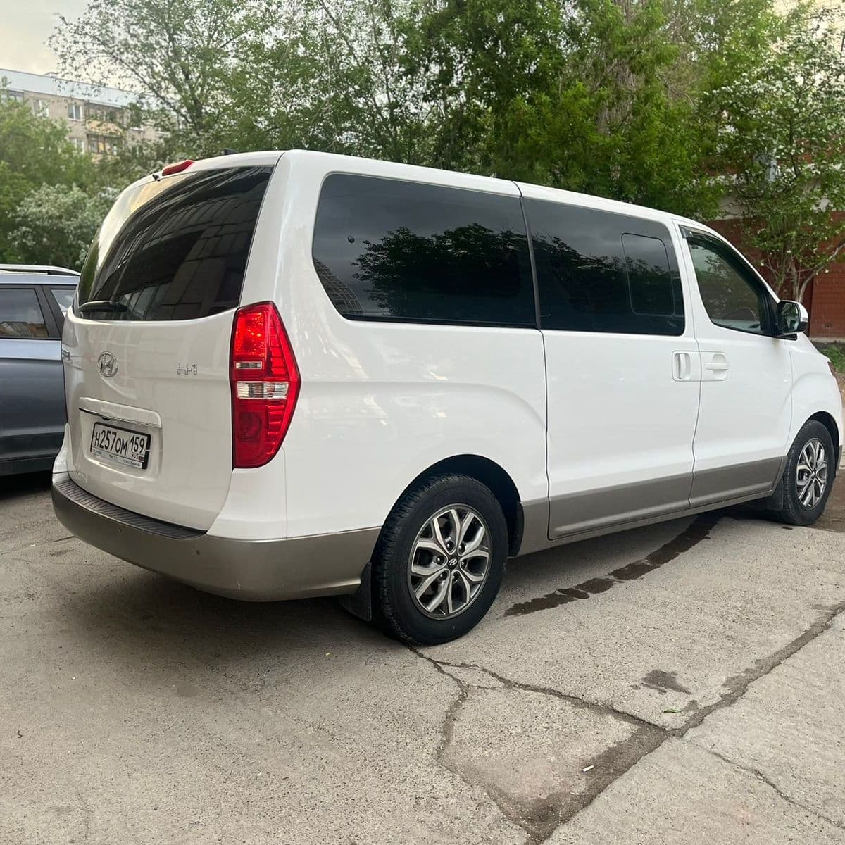 Купить Hyundai H-1 Дизель, 7+1